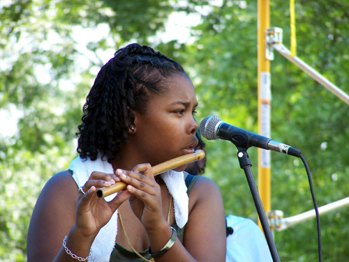 Sharde Thomas and the Rising Star Fife and Drum Band